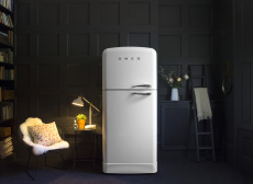 Легендарный холодильник SMEG FAB50 стал еще совершеннее